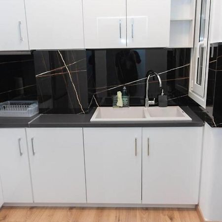 Renovated Spacious Flat 7Min To Subway Station- Atény Exteriér fotografie