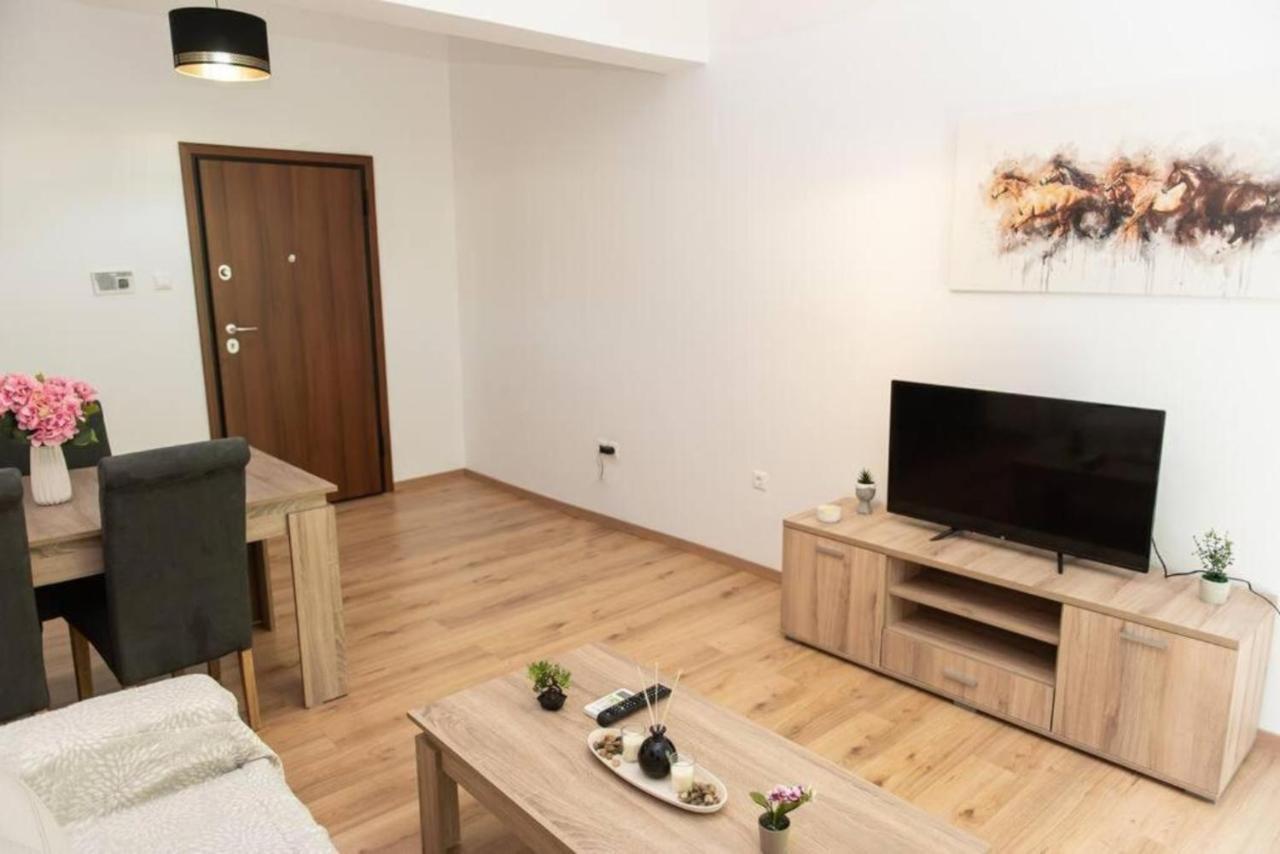 Renovated Spacious Flat 7Min To Subway Station- Atény Exteriér fotografie